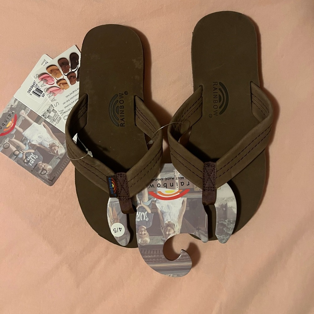 Rainbow | Kids Brown Rainbow Flip Flops | Size 4/5